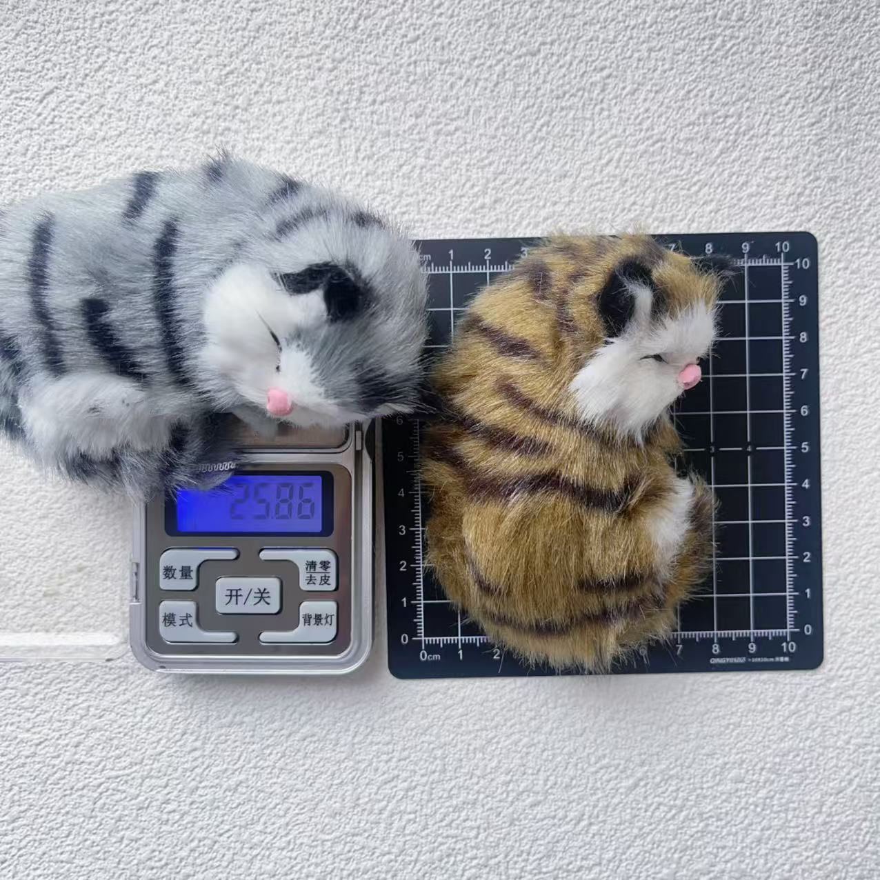 Cat Plastic Cute Airbag Bracket display picture 1