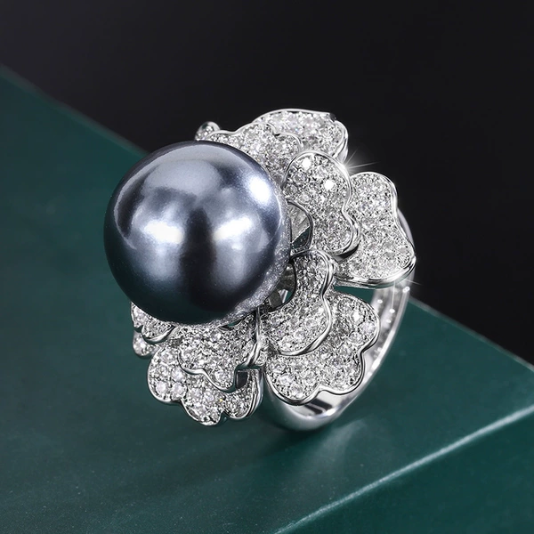 Gray bead ring