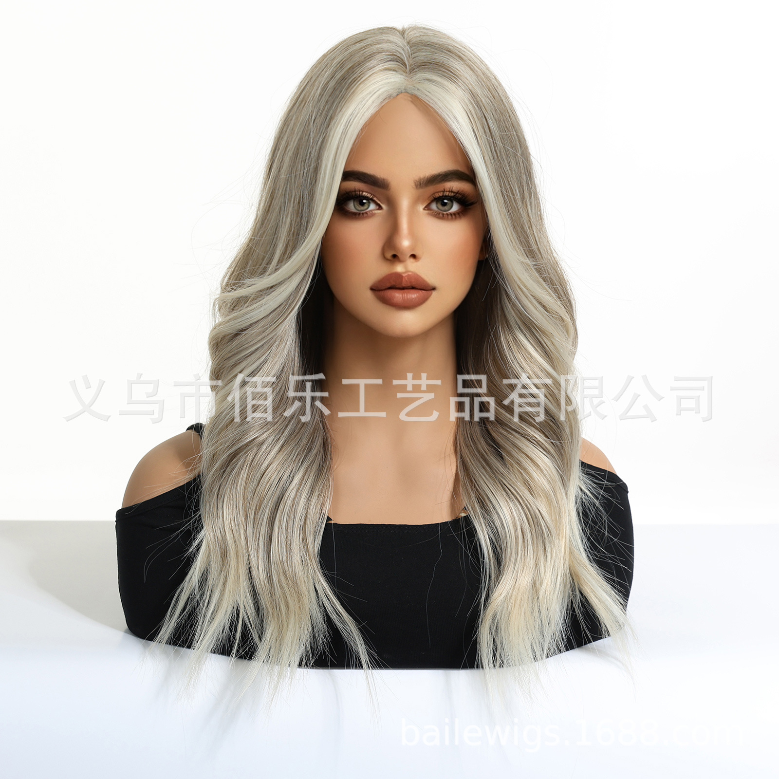 Europeos y estadounidenses pelucas de cabello rizado largo cubierta de cabello completo teñido de fibra química de platino cabello de mujer al por mayor en stock transfronterizo
