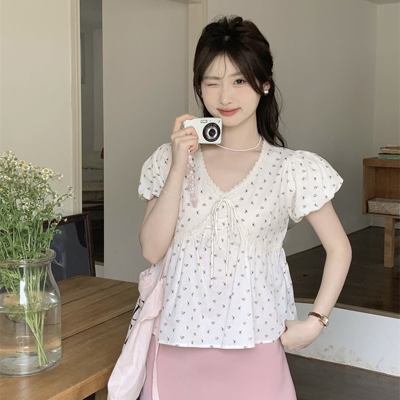 韓国の優しいスタイルの V ネックレトロレーススプライシングシャツ女性の夏の新しいパフスリーブルーズベビードールシャツトップ|undefined