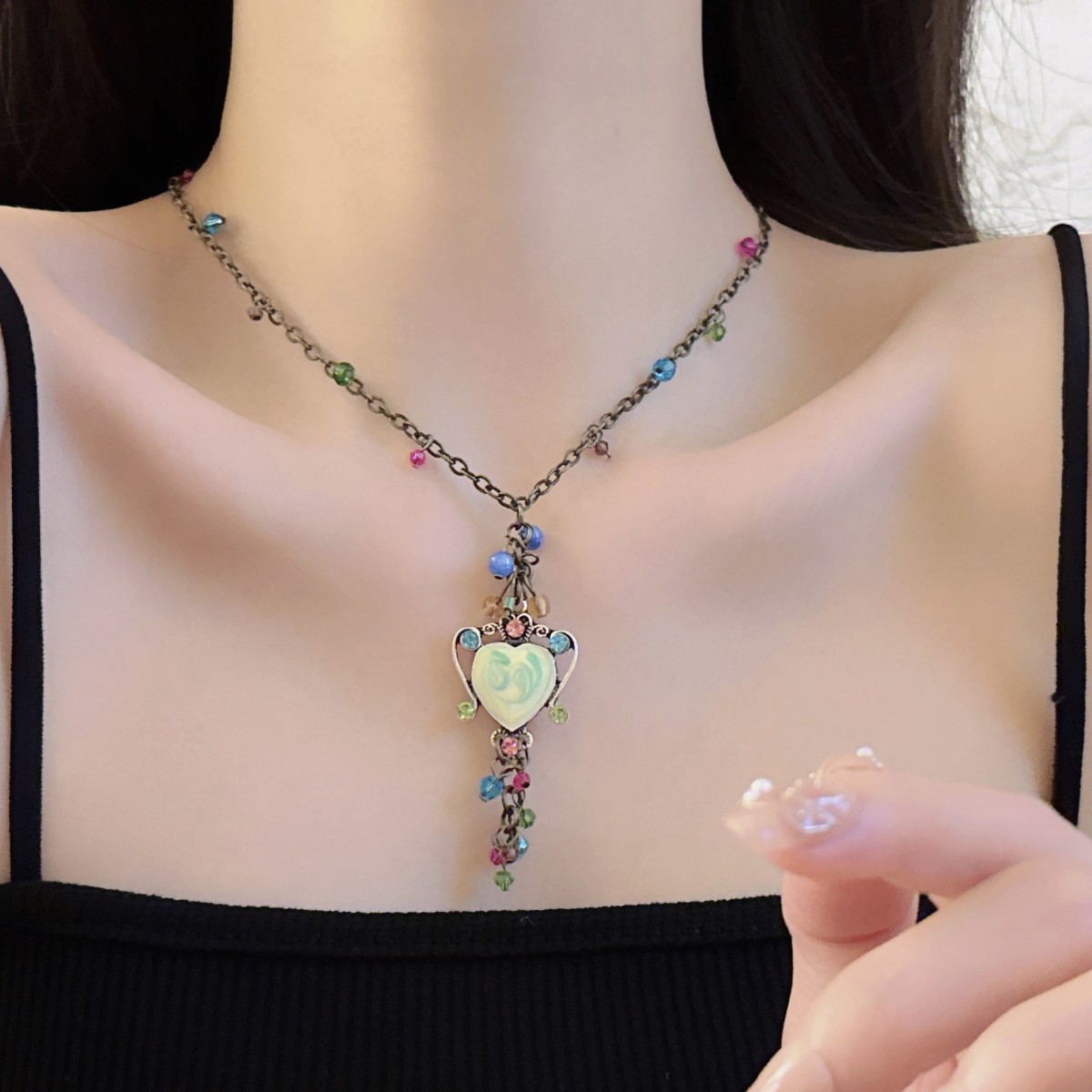 愛心流蘇項鍊女復古小眾設計感高級獨特設計氣質毛衣鏈中古鎖骨鏈
