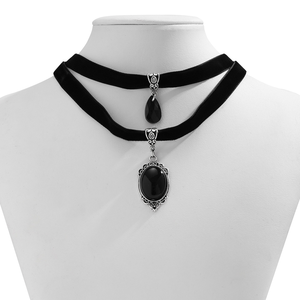 Halloween Blutfarbener Edelstein Choker Damen Halskette Persönlichkeit Blutstropfen Blutspinne Punk Halsband_voghion.com