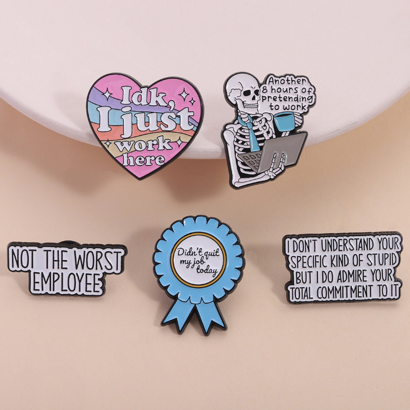 Worker's Emotion Brooch Skull Social Animal Badge Quote Pin Personalized Clothing Accessories Funny Creative Brooch Worker's Emotion Brooch Skull Social Animal Badge Quote Pin Personalized Clothing Accessories Funny Creative Brooch
