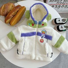 冬の子供の新しいベルベットは高級な質感を厚くして、色をつけて帽子のセーターの綿服のコートが湿っている