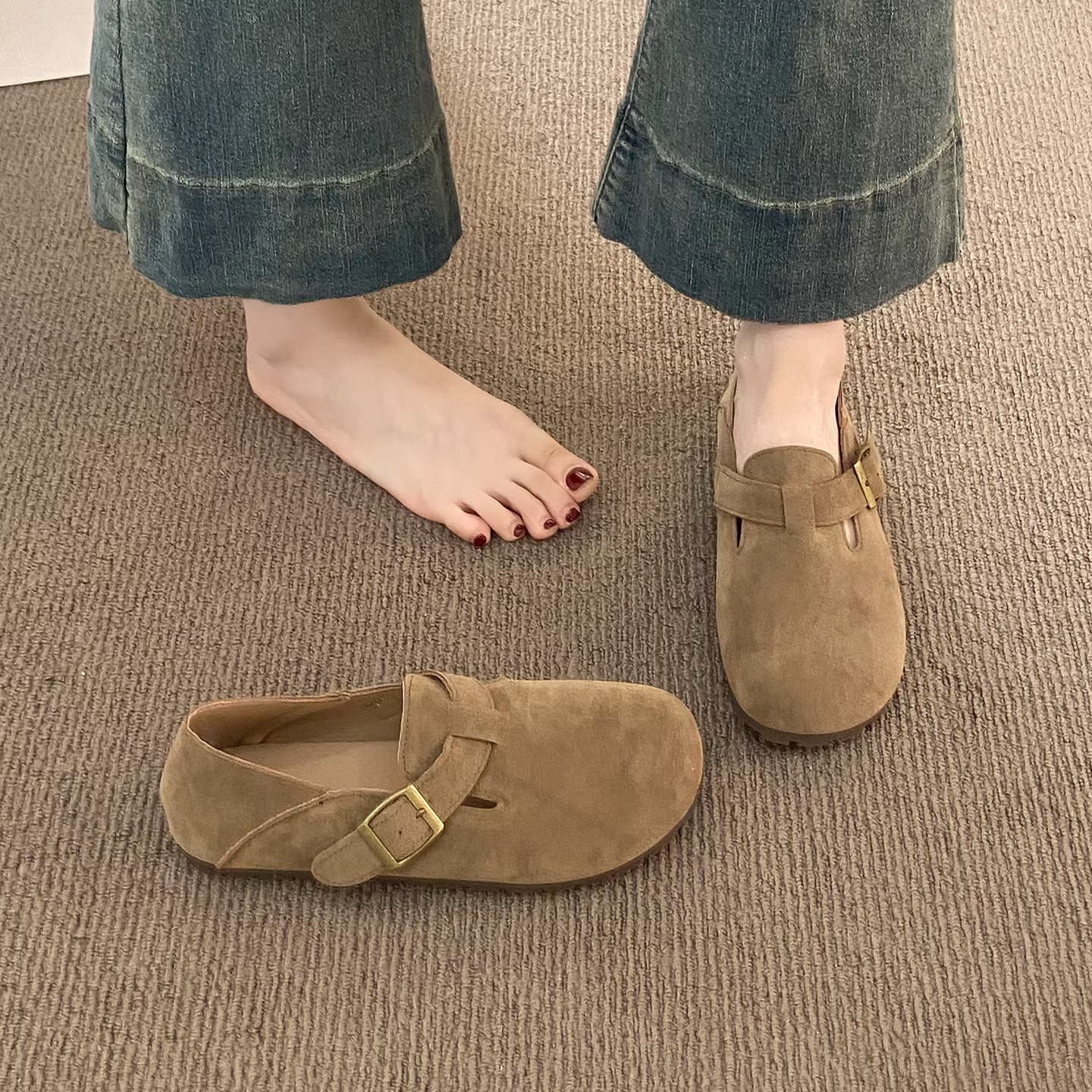 Retro comfortable demi-season casual footwear flat