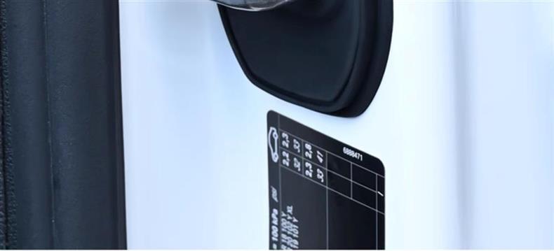 Suitable for Xiaopeng door lock buckle cover X9 G6 P7 P5 G3G9 car door lock shock absorption protective cover decorative stickers