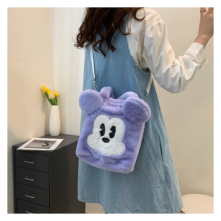 Japanese-style large-capacity Daisy Donald Duck handbag, cute pink bow plush bag, cartoon fashion small bag undefined