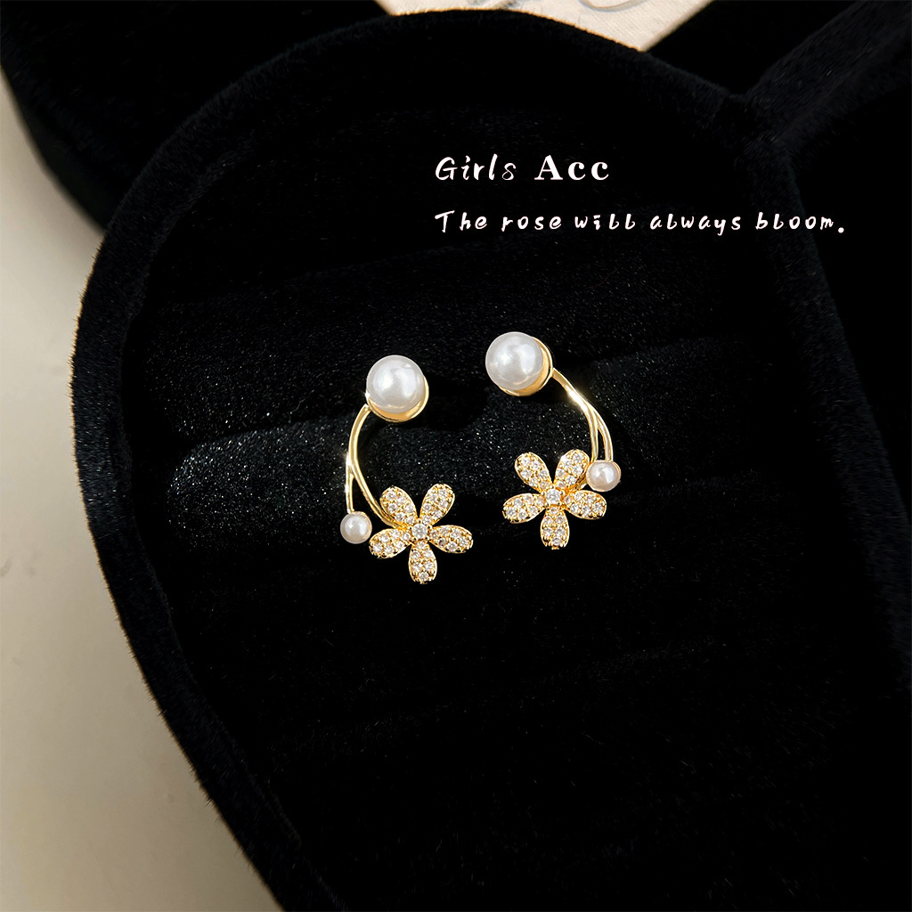 esfd_0004_耳语场景新水印 拷贝 3.jpg