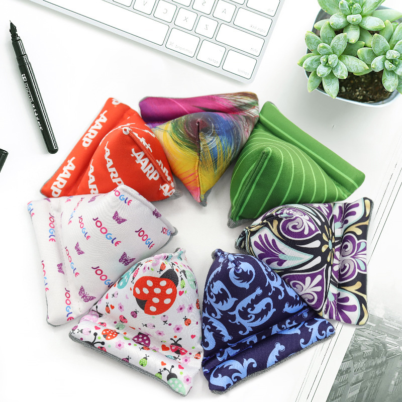 Creative Sandbag Ultra-fine Fiber Fabric Phone Triangle Stand Flat Support Lazy Person Advertising Gift Phone Holder