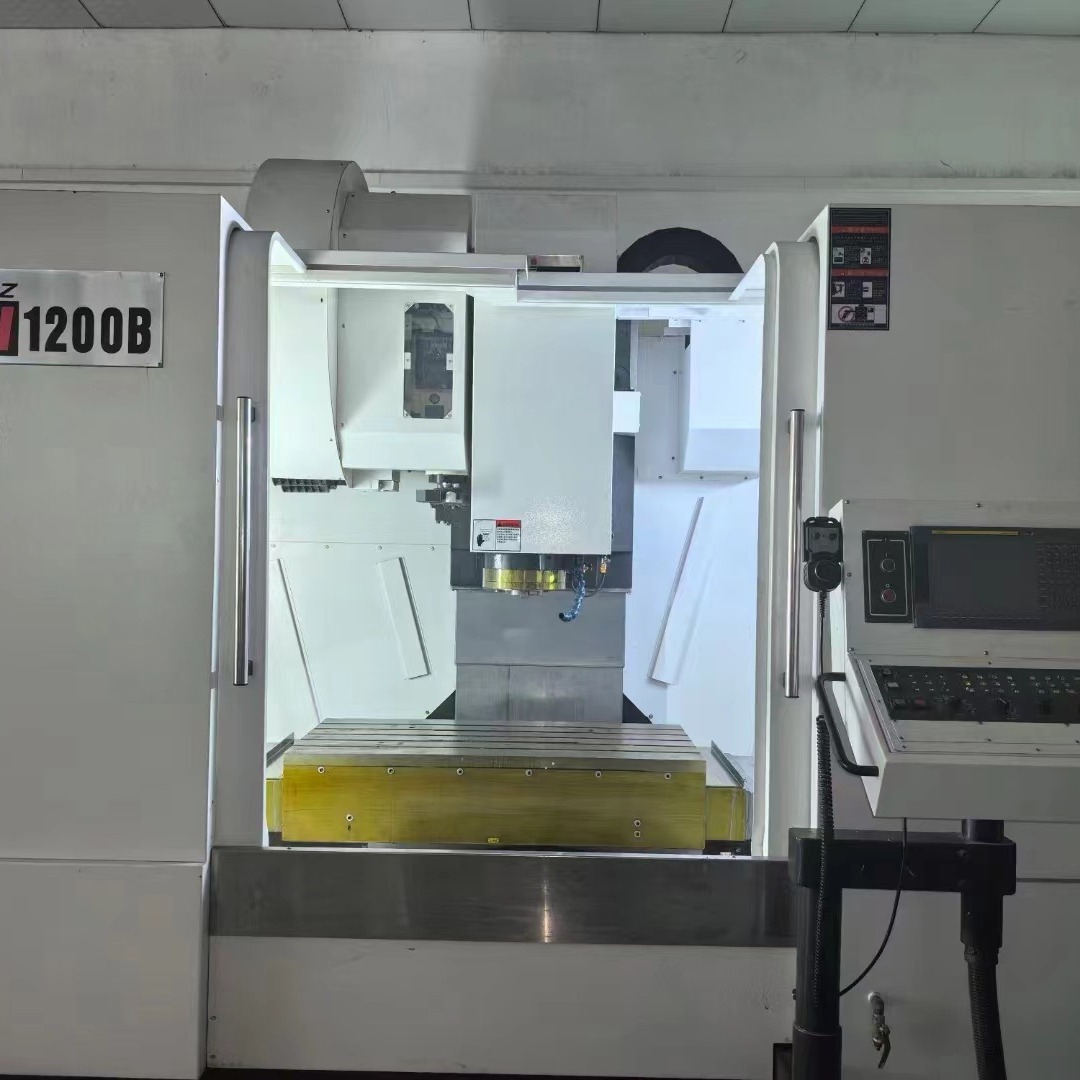 转让二手丽驰CV-1200B立式加工中心主轴转速8000两线一硬