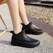 春夏雨鞋女时尚外穿轻便防水鞋低帮厨房工作防滑胶鞋短筒加绒雨靴