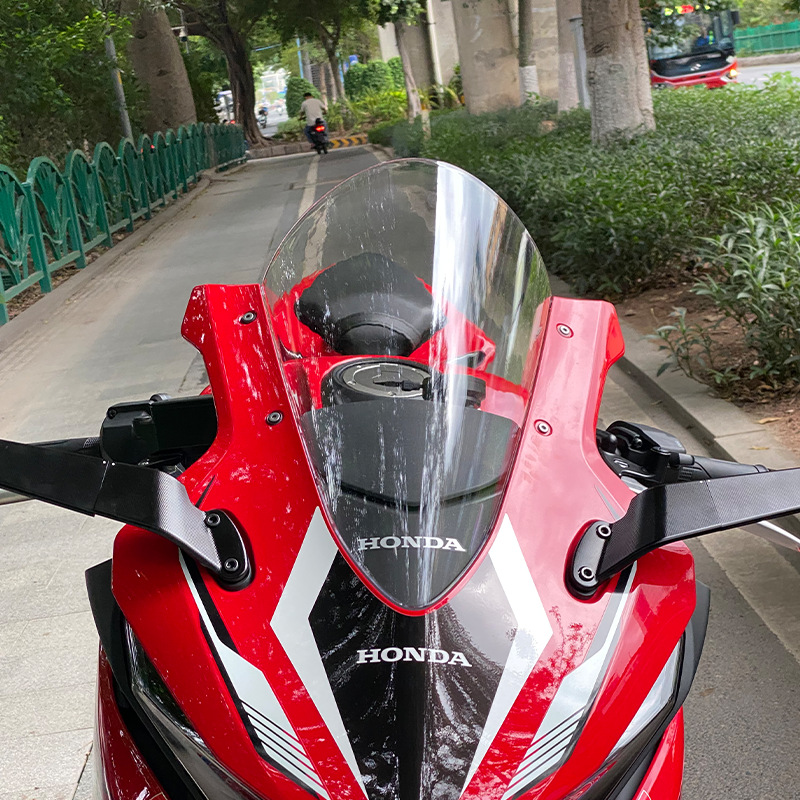 Suitable for Honda CBR500R Four-cylinder motorcycles, this is a modified, high-mounted, sporty-style front windshield and fairing