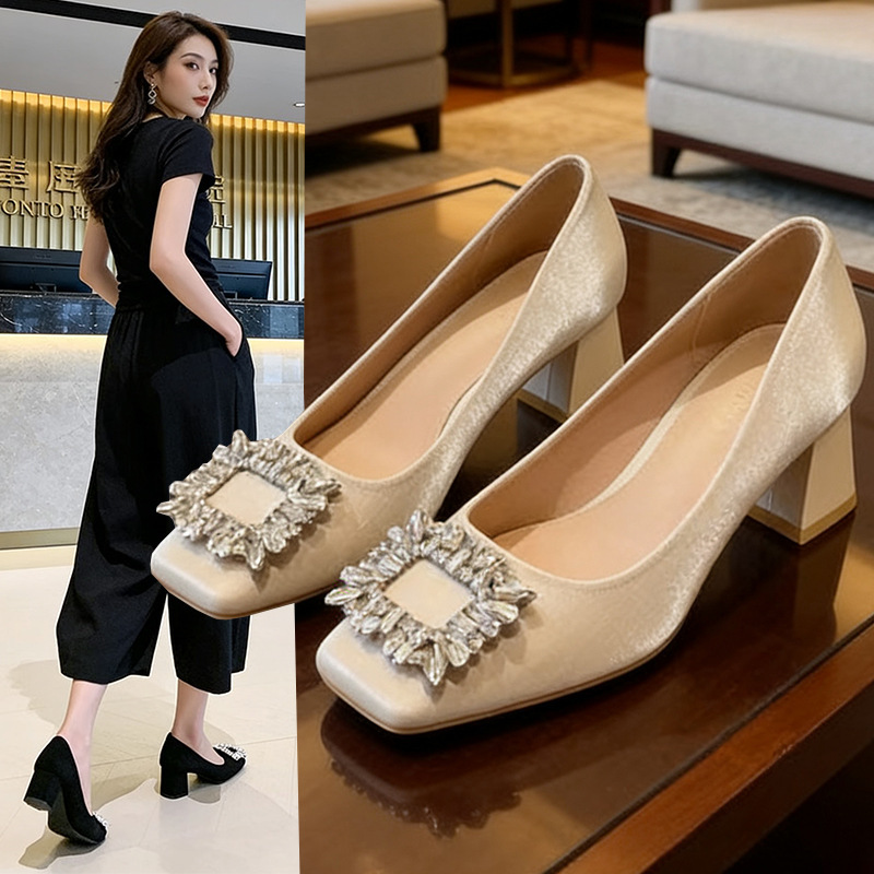 2026 Spring French-Style Rhinestone Chunky Heel Women's Soft Leather Shallow High-Heeled Shoes for Bridesmaids, Wedding Shoes That Are Comfortable and Don'T Tire the Feet 2026 Spring French-Style Rhinestone Chunky Heel Women's Soft Leather Shallow High-Heeled Shoes for Bridesmaids, Wedding Shoes That Are Comfortable and Don'T Tire the Feet