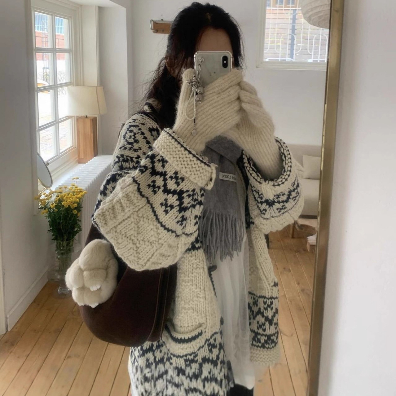 3天 2025东大门新品整件纯手工编织羊毛厚实大外套牛角扣开衫毛衣