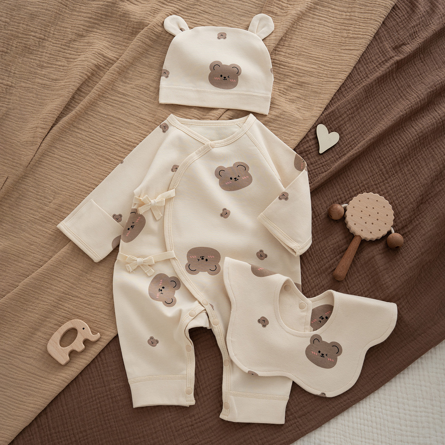 Full printed bear romper 3-piece set