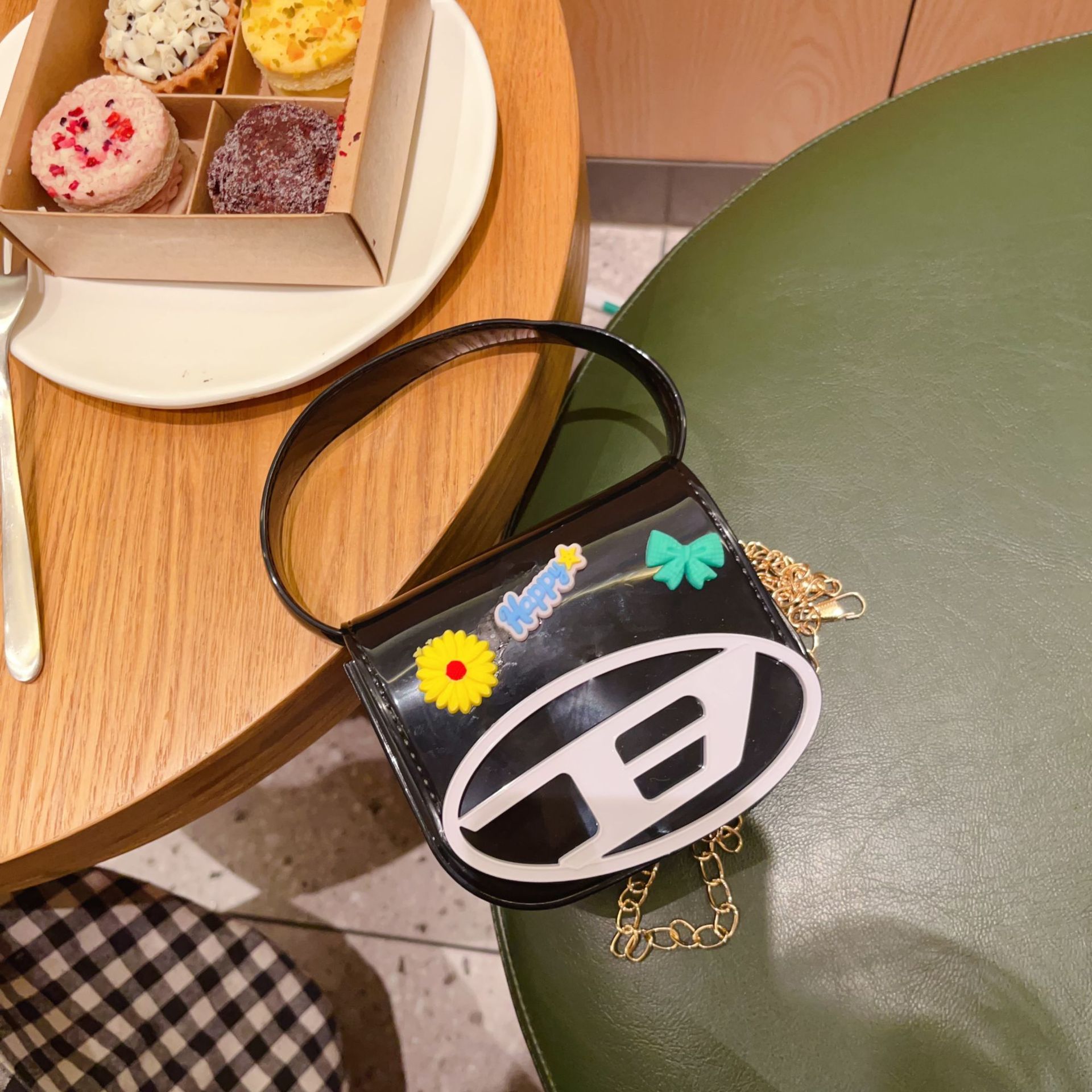 2025 Fashion New Style flower jelly Bag Mini Personalized PVC fashion single-shoulder crossbody women's bag DIY Makeup bag undefined