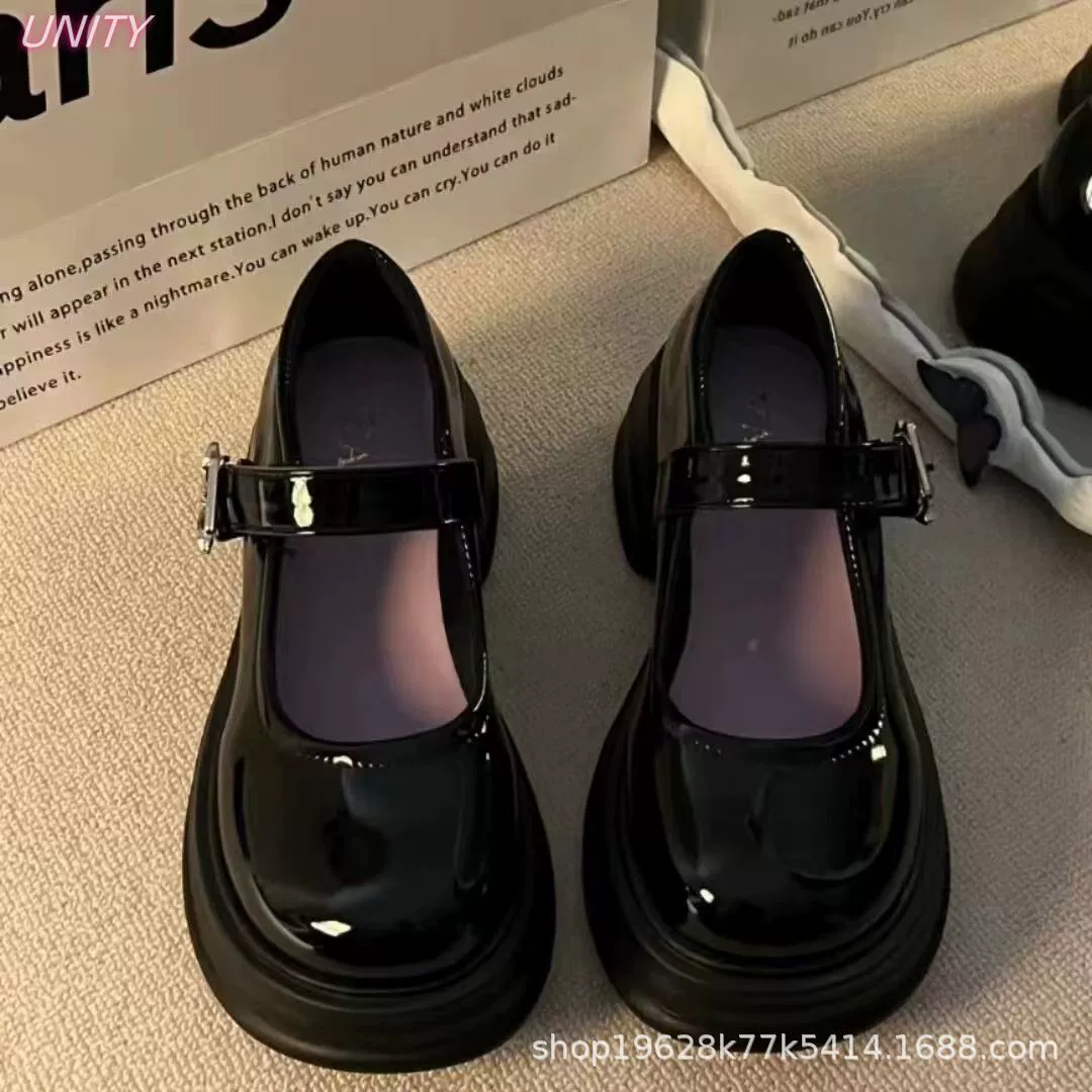 Студентка Мэри Джейн Обувь Девушка Весна и Осень 2024 Увеличение толстой подошвы маленькие кожаные туфли