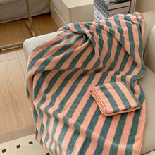 粉绿条纹珊瑚绒毛巾浴巾吸水加大加厚套巾柔软面巾洗澡巾厂家直销