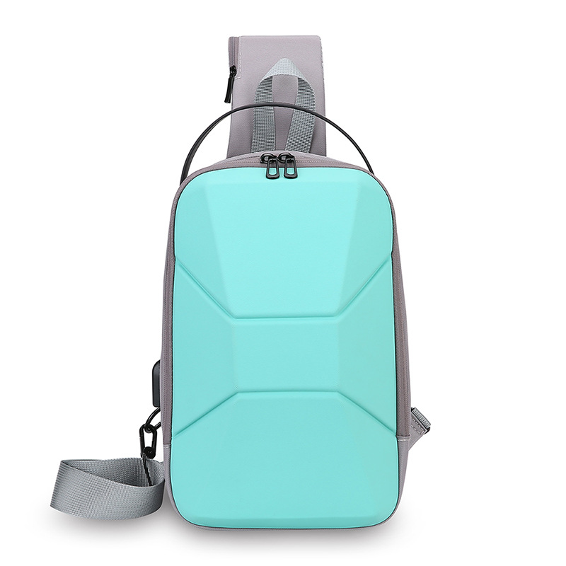 Venta al por mayor de fábrica verano nuevo bolso de pecho bolso de mensajero bolso de hombro recargable USB impermeable para hombre bolso de motocicleta ligero