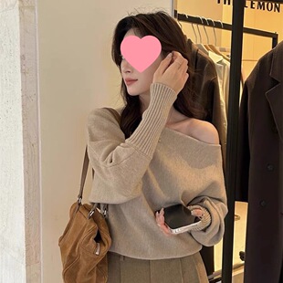 ����ɫ�ęC�����Lһ�ּ�¶��ᘿ���Ů�＾��㼑�ë�ȴ�����