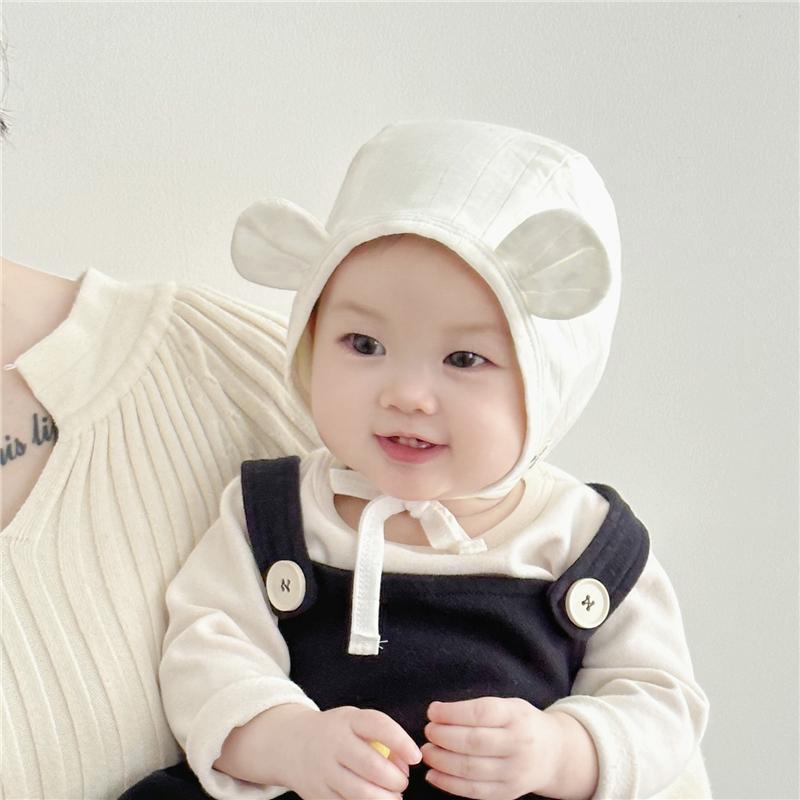 Sombreros para bebés primavera y otoño lindos gorros para orejas para hombres y mujeres bebés de un mes pequeño sombrero a prueba de viento primogénito