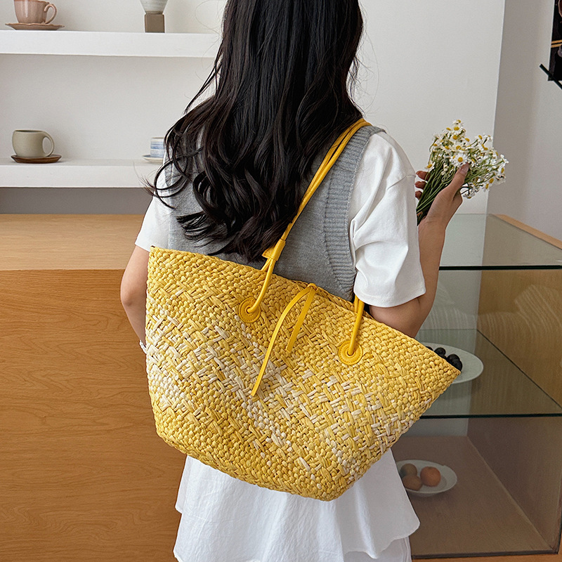 Handgeflochtene Rattan Schultertasche Mit Lederbesatz Nachhaltig_voghion.com