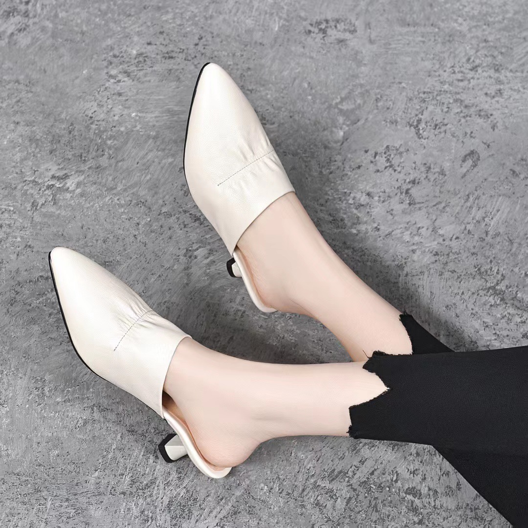Gót nhọn màu be (3 cm)