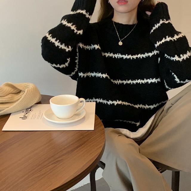 레트로 일본식 여유로운 루즈핏 스웨터 여성용 가을 겨울 2026 신상 긴팔 스트라이프 반하이넥 니트웨어