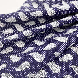 田园风亲肤柔软紫色底白色羽毛印花布料 春秋外套连衣裙服装面料