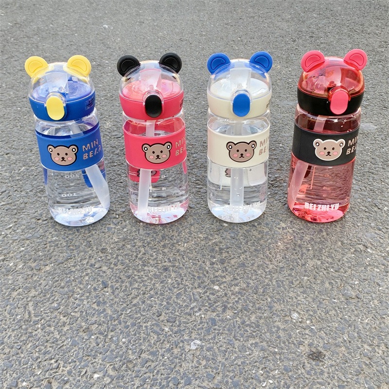 Niños de verano hervidor taza de paja nueva taza portátil oso beber cuerda dibujos animados nueva taza de agua adorable popularidad en línea
