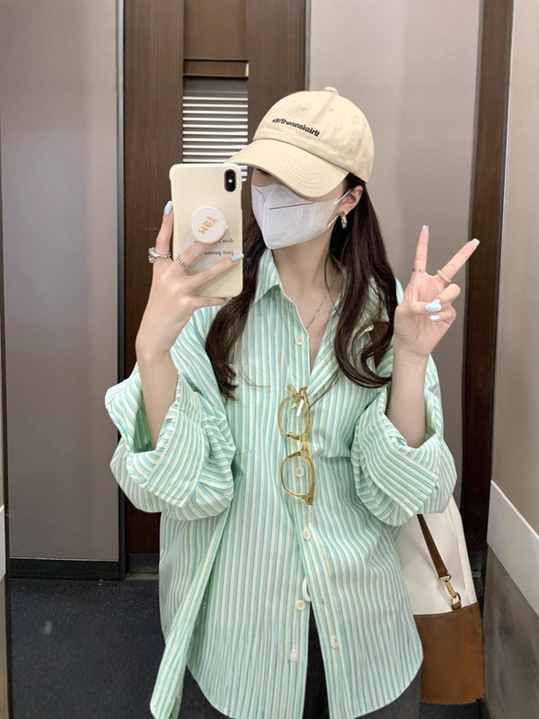 哥家商场同款女装2025秋季气质高级感绿色条纹宽松开衫长袖衬衣|undefined