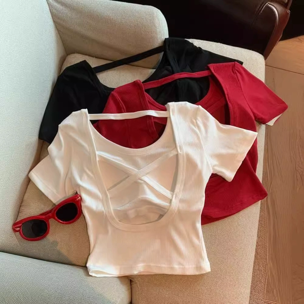 Футболка с короткими рукавами на спине с нагрудными подушками