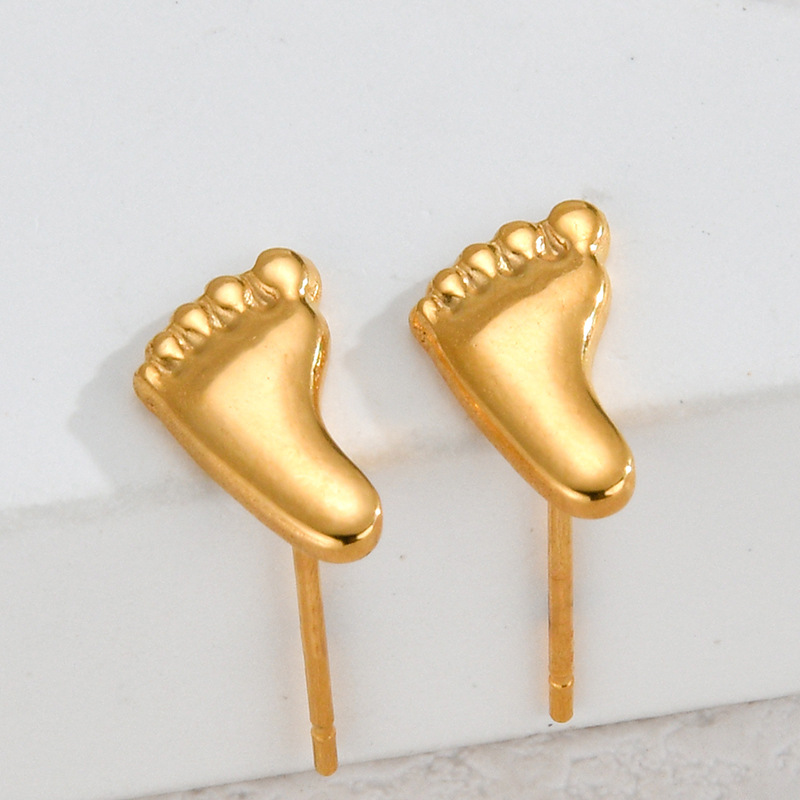 Heart Shape, Crown Pattern 1 Pair Casual Simple Style Streetwear Heart Shape Crown Plating 304 Stainless Steel Ear Studs