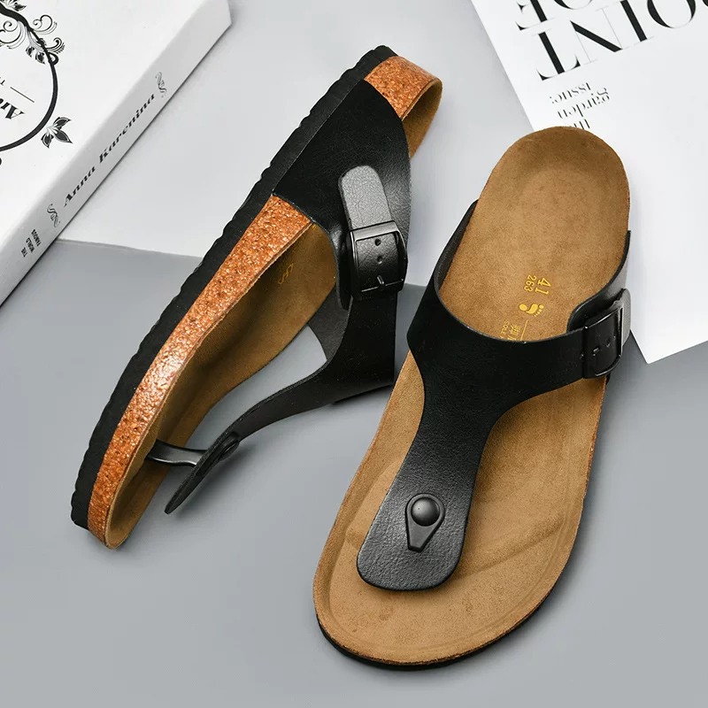 Fashionable flip flops, trend slippers