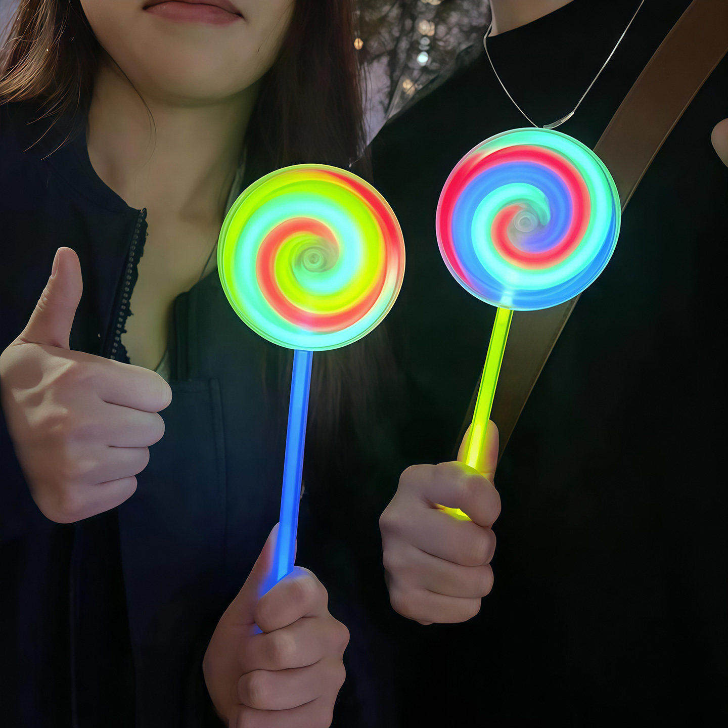 Glowing rotating glow sticks, windmills, children's toys, glow-in-the-dark fluorescent sticks, party performance props