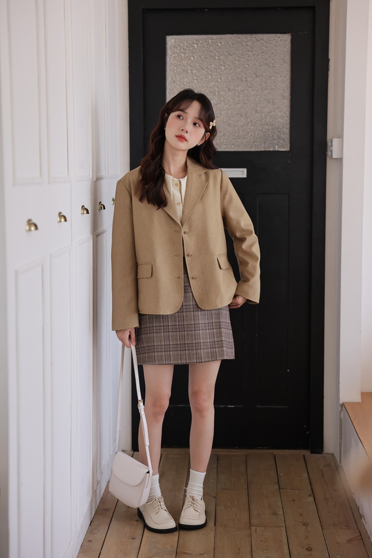 Simple French-style Short High-end Elegant For Women, New Spring Collection, Versatile Blazer With A Suit Collar_ecoleips.com