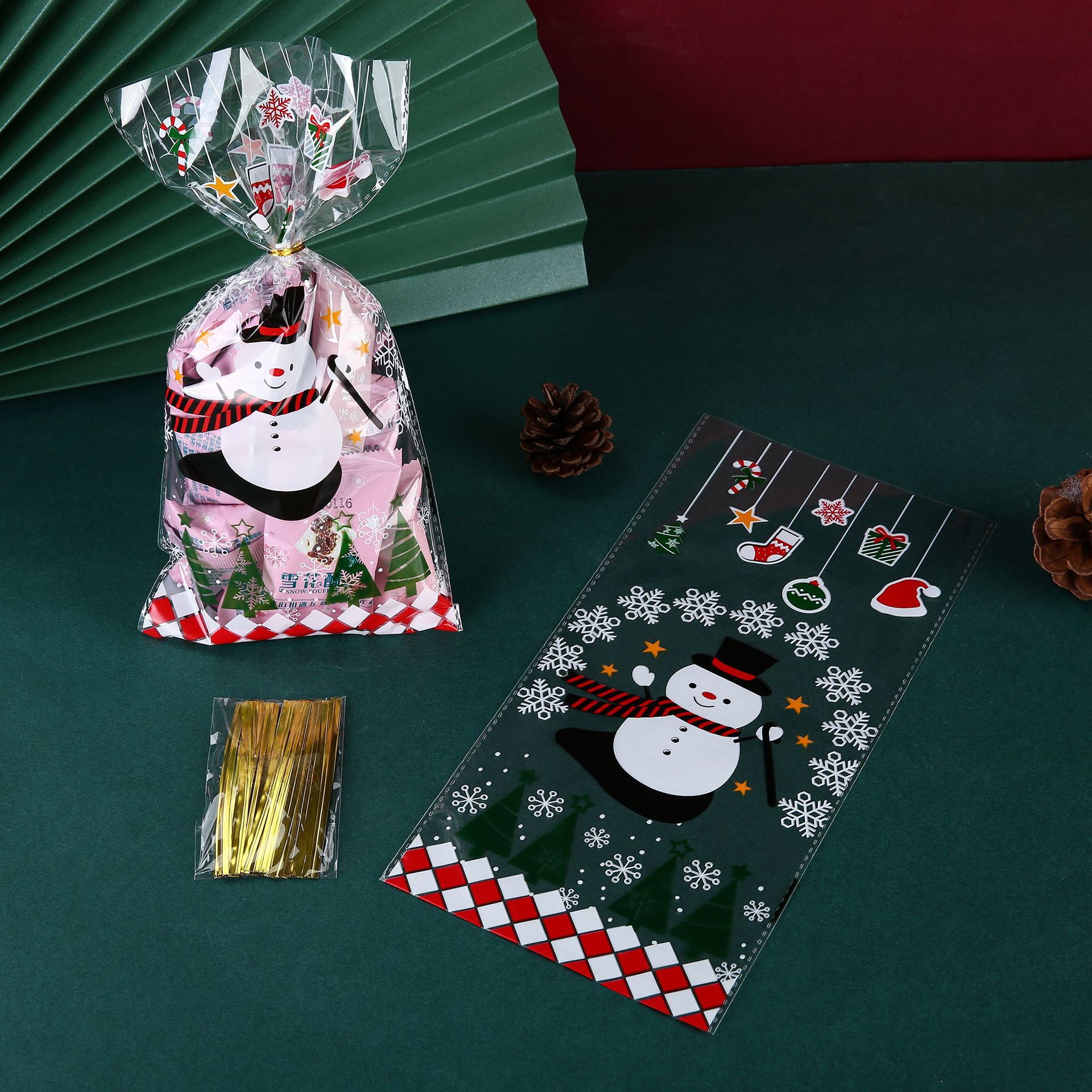 Cross-border Christmas candy bags, apple packaging bags, ribbon drawstring cookies, rabbit ear drawstring bags in stock pic 6