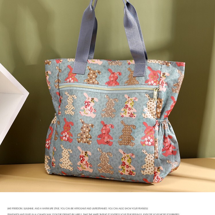 Casual Big Bag Shoulder Bag Women's Large Capacity Lightweight Mother's 2025 New Fashion Nylon Printed Women's Bag Handbag Casual Big Bag Shoulder Bag Women's Large Capacity Lightweight Mother's 2025 New Fashion Nylon Printed Women's Bag Handbag