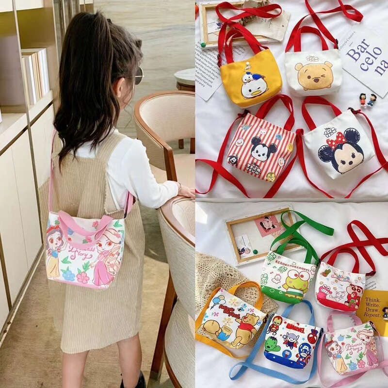 子供の日の幼稚園の子供の誕生日のプレゼント|undefined