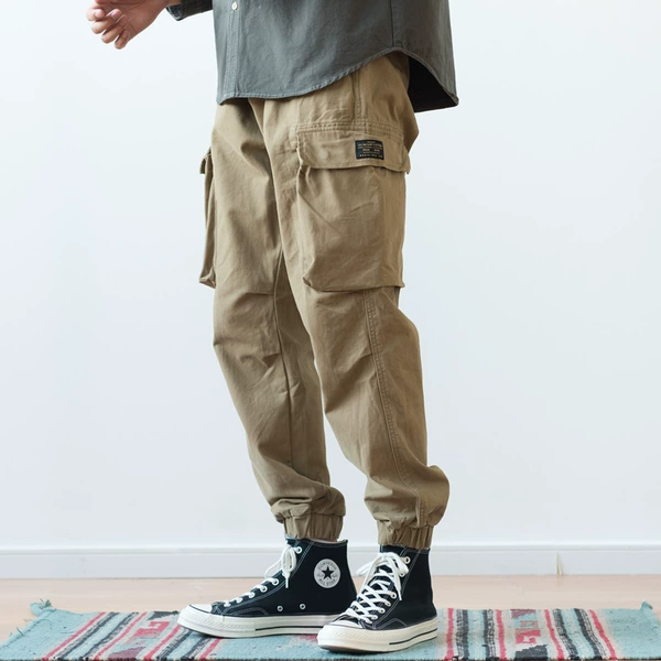 Pass khaki [Multi -bag pants]