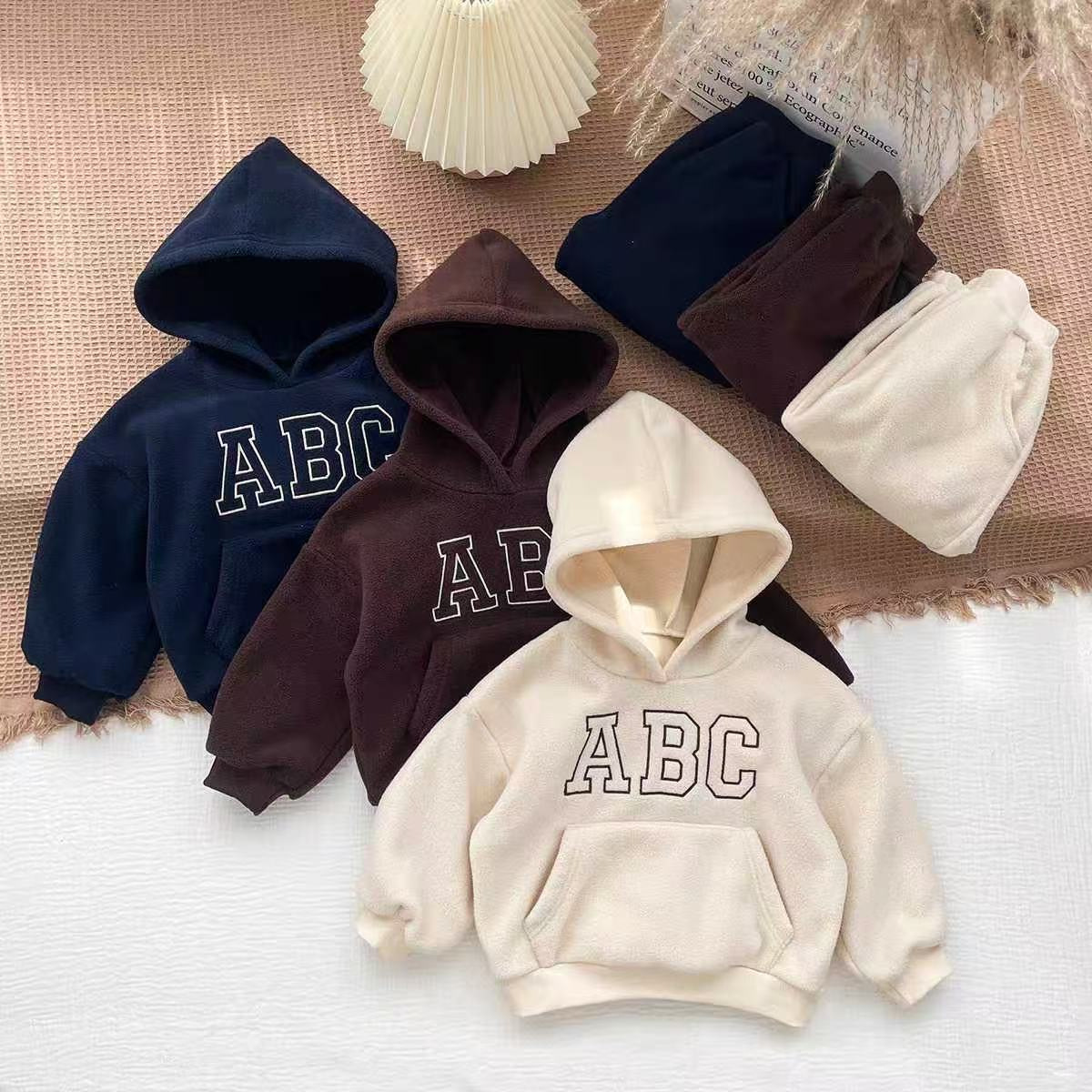 儿童户外运动服摇粒绒连帽卫衣ABC韩版童装男童女童秋休闲裤套装