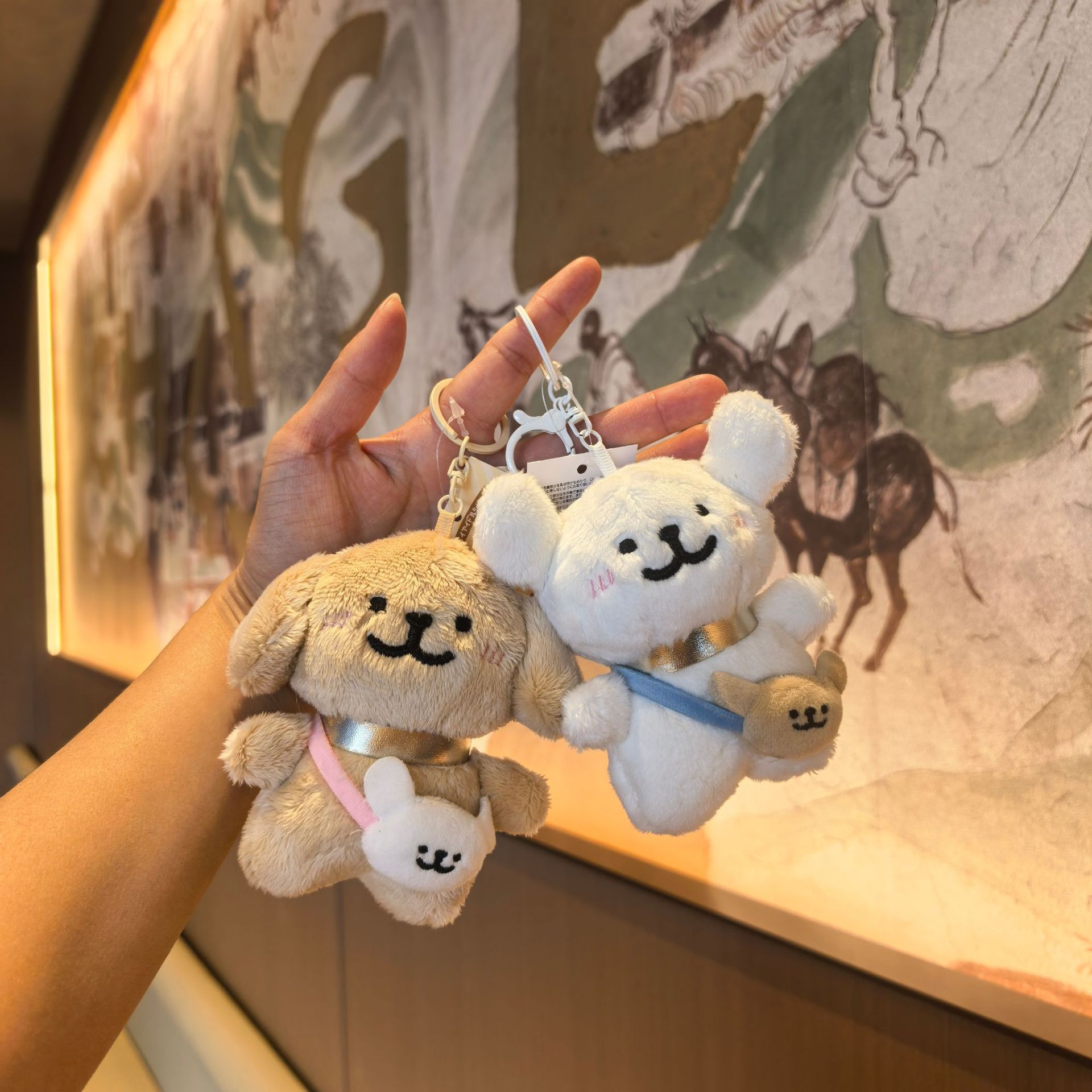 Trendy Cute Crossbody Bag with Line Drawing Dog Plush Pendant Keychain Small Dog Doll Couple Best Friend Bag Accessory