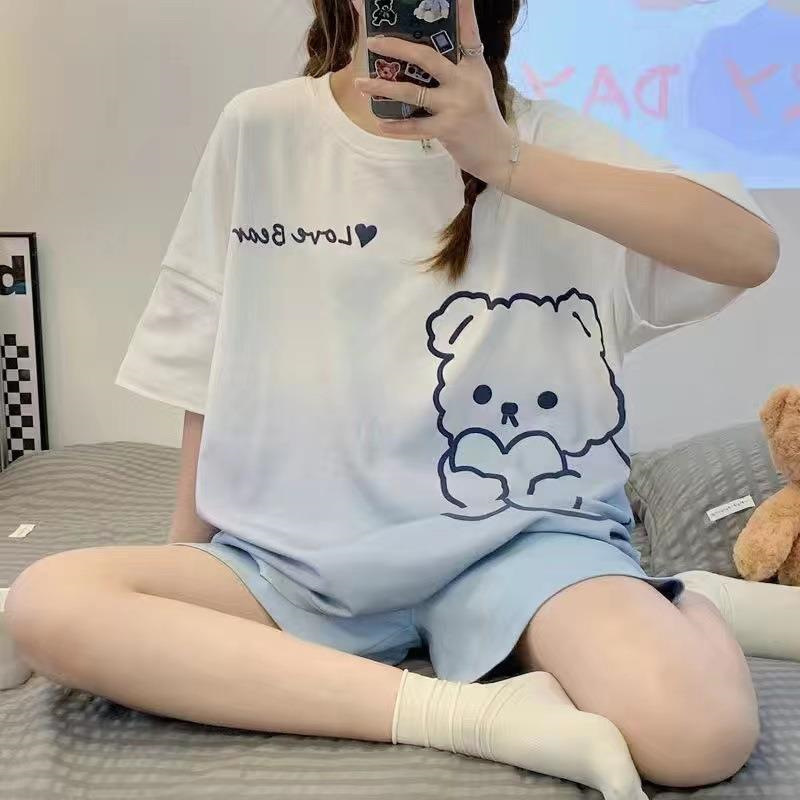 Pijama de mujer de verano de manga corta pantalones cortos delgados en 2025 nuevo conjunto de ropa de casa de dibujos animados de verano para mujeres se puede usar fuera