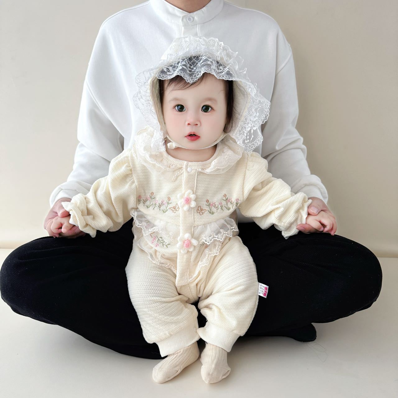Primavera y otoño nuevo estilo coreano bebé princesa estilo estilo occidental mamelero de una pieza con capucha vestido de cien días de luna llena para niñas