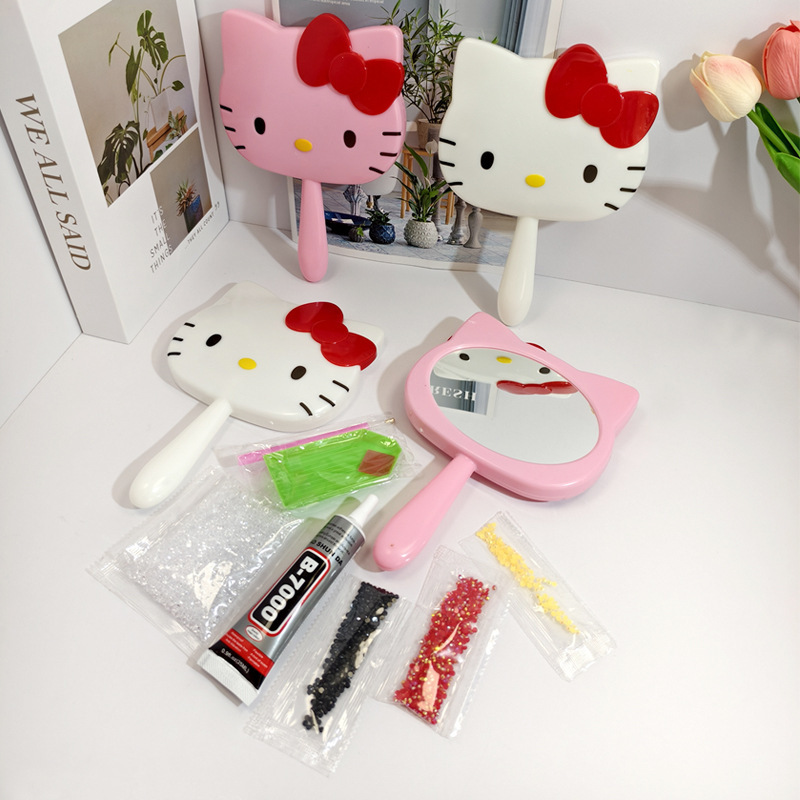 KT 고양이 거울 수제 DIY 소재 가방 도매 그물 빨간 헬로 키티 스틱 다이아몬드 메이크업 거울 창조적 인 장난감