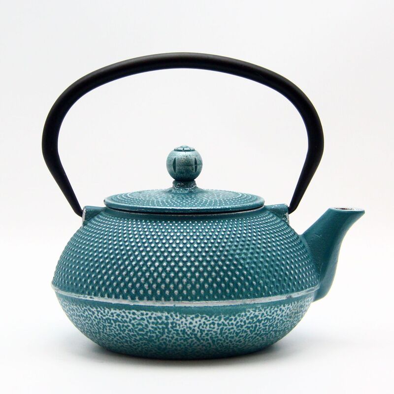 Cast Iron Pot Bright Glazed Enamel Iron Teapot with Tea Filter Burning Water Boiled Scented Tea Coffee Pot Home Ornaments
