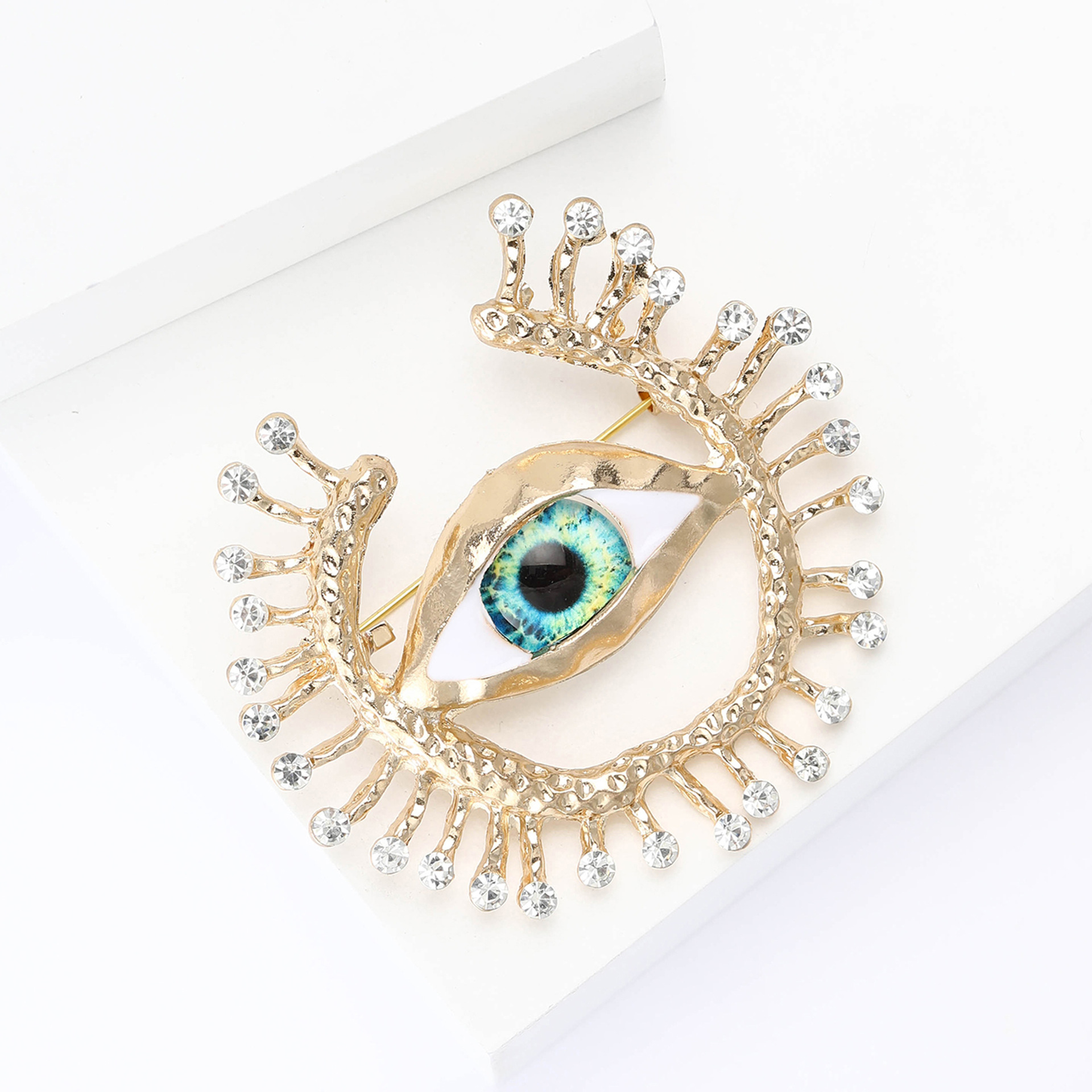 Women's Gender Vintage Style Pin Devil's Eye Alloy Women's Brooches