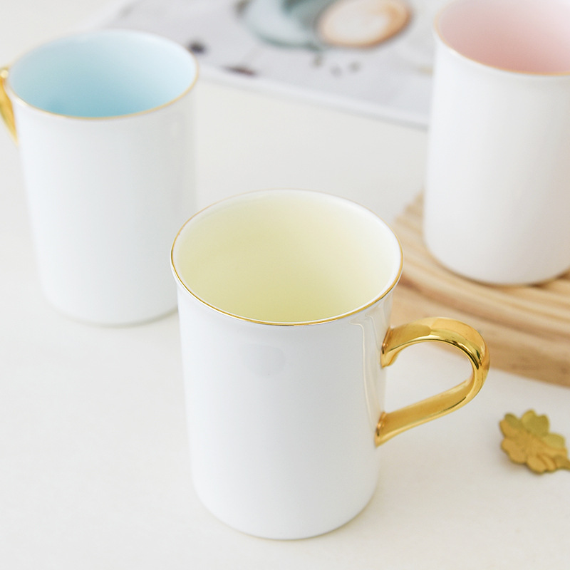 Luz de lujo de alta gama taza de porcelana taza de agua de oficina taza de agua pareja simple creativo oro contraste color Taza de cerámica