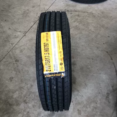 Yük maşını şinləri tire for light trucks