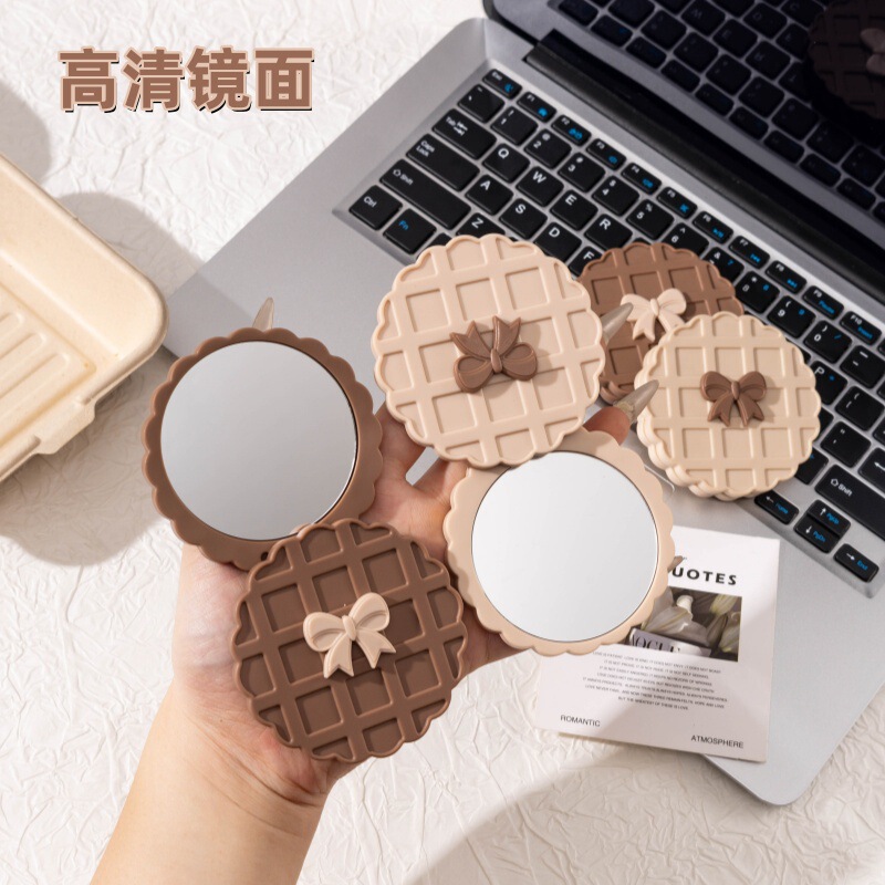 コーヒー色とオフホワイトのワッフル型化粧鏡、ポータブル小型ミラー、高精細ミラー、回転開閉ミラー|undefined